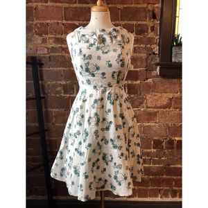 Hot Topic Skulls & Roses 50s style Dress w/Pockets